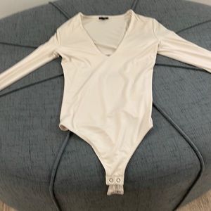 Express brand new with snaps XS